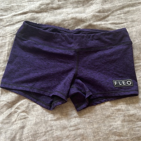 FLEO - OG Size Medium - Picture 2 of 2